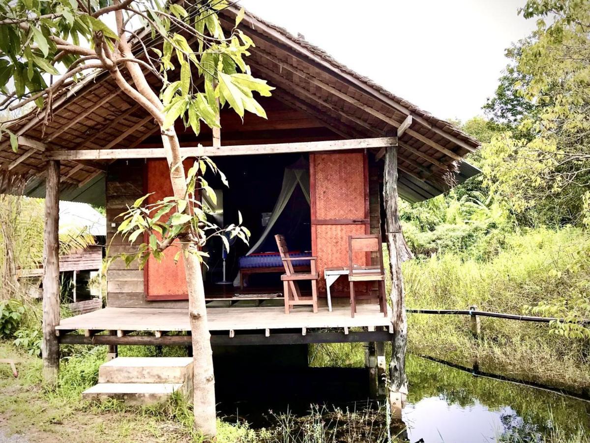 Frog Garden Hut Otel Koh Phayam Dış mekan fotoğraf